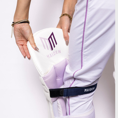 Person holding Maiden white cricket pad