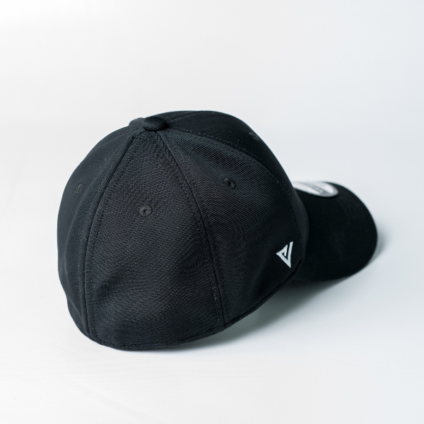 The Magni-Strip® Lifestyle Cap Black